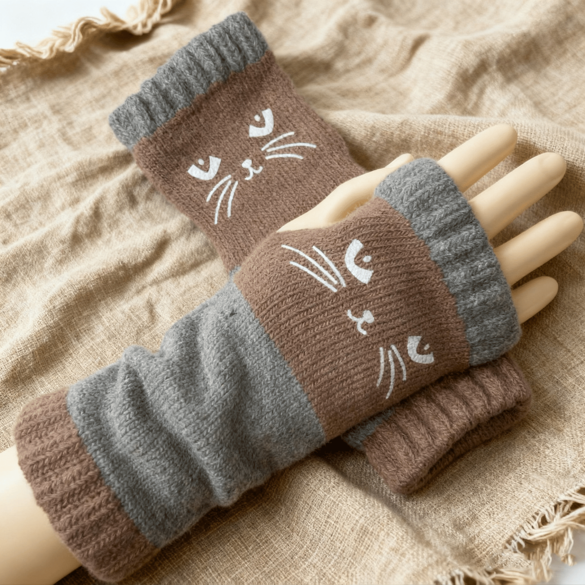 ❄️Women's Knitted Fingerless Gloves with Cute Cat Embroidery – Cozy, Stylish & Practical Winter Hand Warmers 🐾