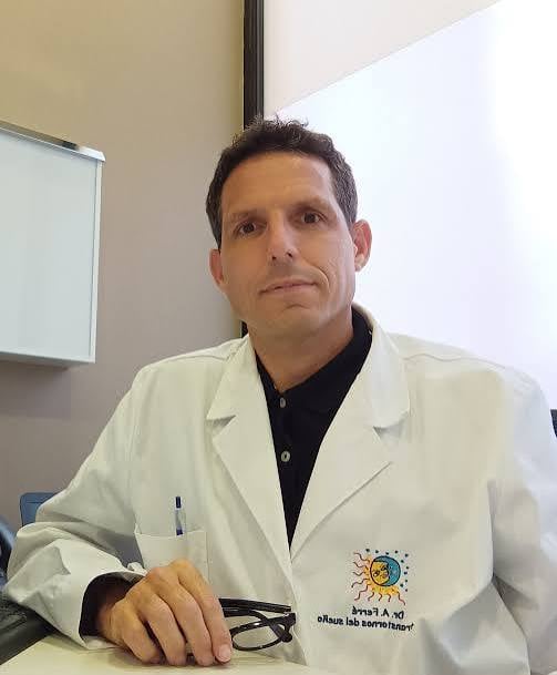 Dr. Elías Valverde